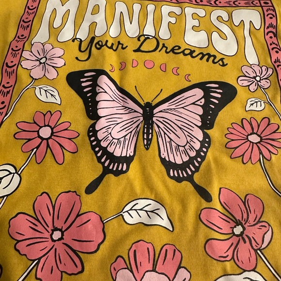 💚 BN butterfly LS tee 5 for $15 - Picture 2 of 6